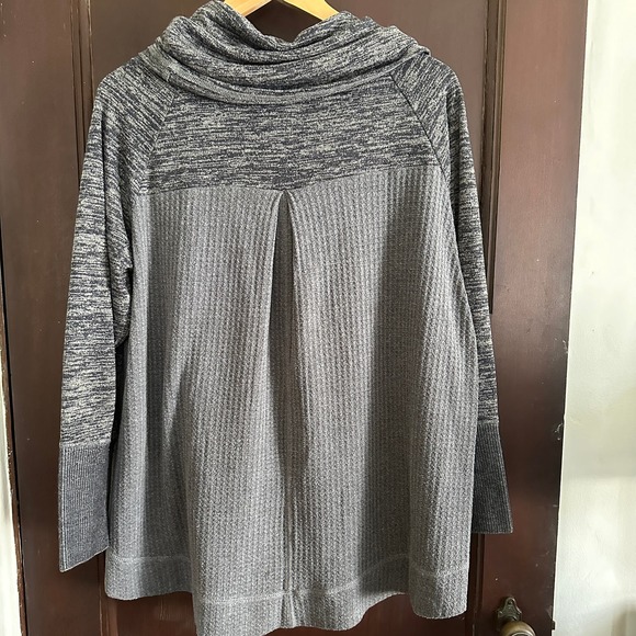 SOFT SURROUNDINGS | Cowl Neck Waffle Back Pullover Sweatshirt | Size L - Picture 5 of 5